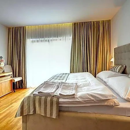 Chmelnice 3*