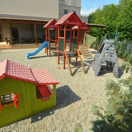Chmelnice Hotel